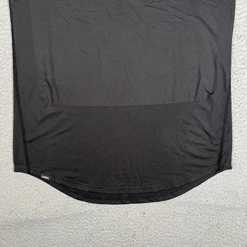 UNRL Shirt Mens Small Black Stride‎ Performance Stretch Gym Workout Crossfit NWT